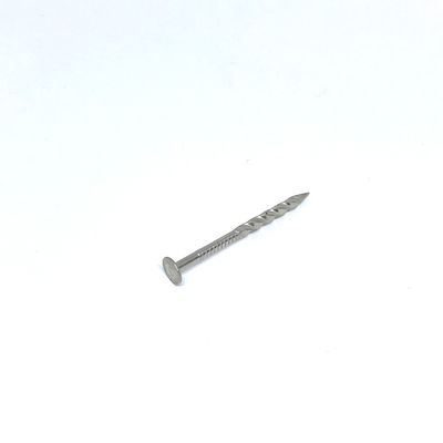 Clavos principales planos de acero inoxidables de la caña 304 de la torsión de 1.83X32M M para las puertas